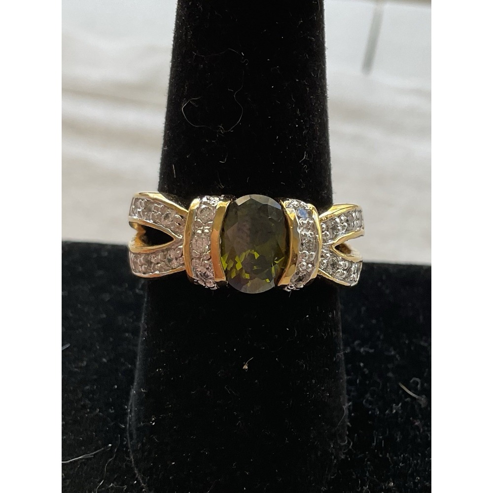 Vintage gold-tone cocktail oval-cut green gemstone Clear Accents Size 9